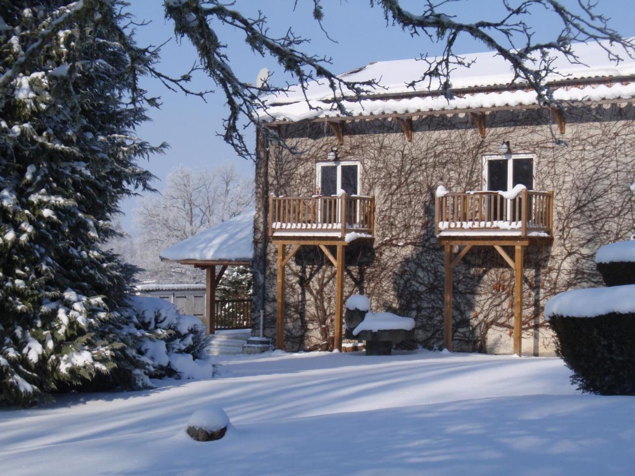 Domaine Des Pecheries Montel-de-Gelat Exteriér fotografie
